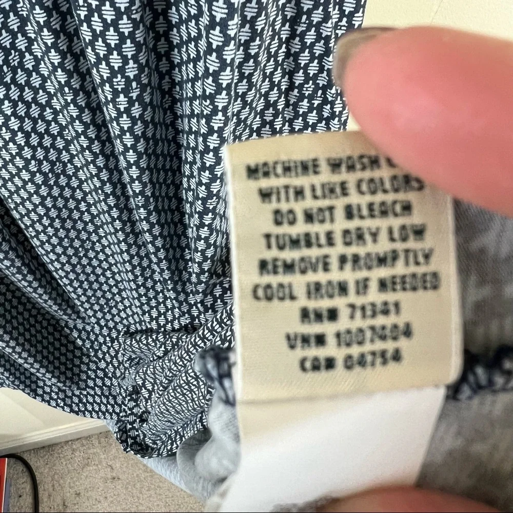 📍SOLD📍L.L. Bean | Women’s Summer Knit Sleeveless Print Dress Medium Petite - Picture 6 of 7